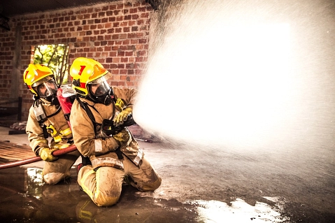 Feuerwehrmänner im Einsatz © Pixabay